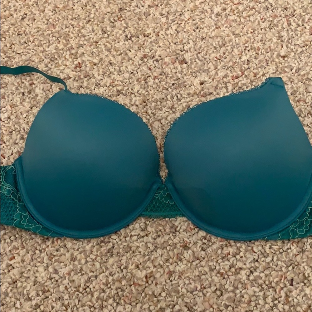 NWOT Auden Radiant Plunge Lace Trim Push Up Bra